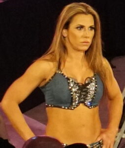 Mickie James Net Worth 2021: Age, Height, Weight, Husband, Kids, Bio-Wiki