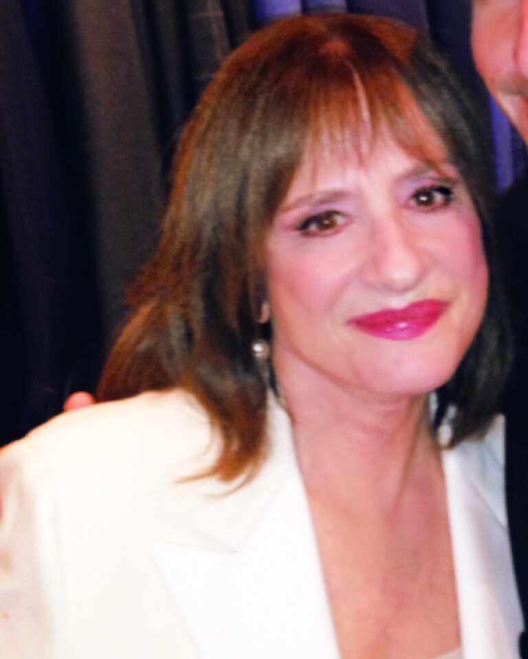 Patti LuPone Net Worth 2021: Age, Height, Weight, Husband, Kids, Bio-Wiki | Wealthy Persons — via Wikimedia Commons