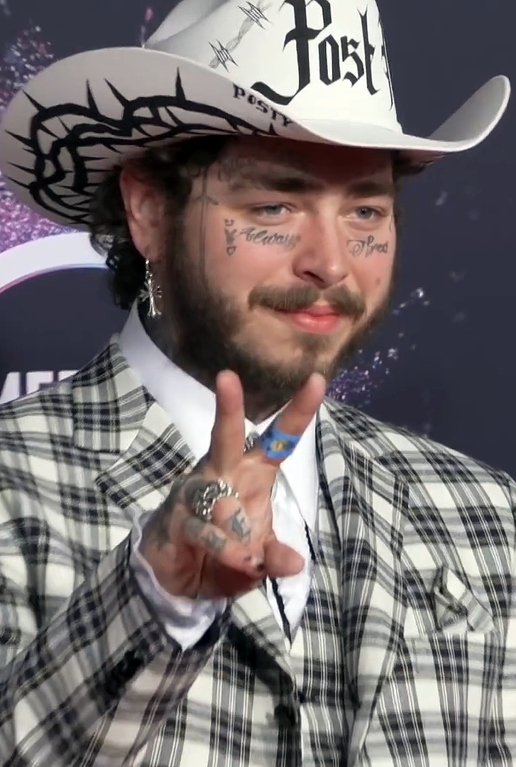 Post Malone Net Worth 2021: Age, Height, Weight, Girlfriend, Dating, Bio-Wiki