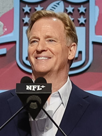 Roger Stokoe Goodell Net Worth 2021: Age, Height, Weight, Wife, Kids, Bio-Wiki — via Wikimedia Commons