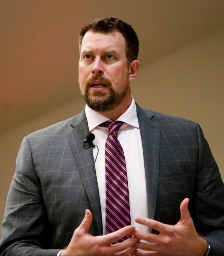 Ryan Leaf Net Worth 2021: Age, Height, Weight, Girlfriend, Dating, Bio-Wiki — via Wikimedia Commons