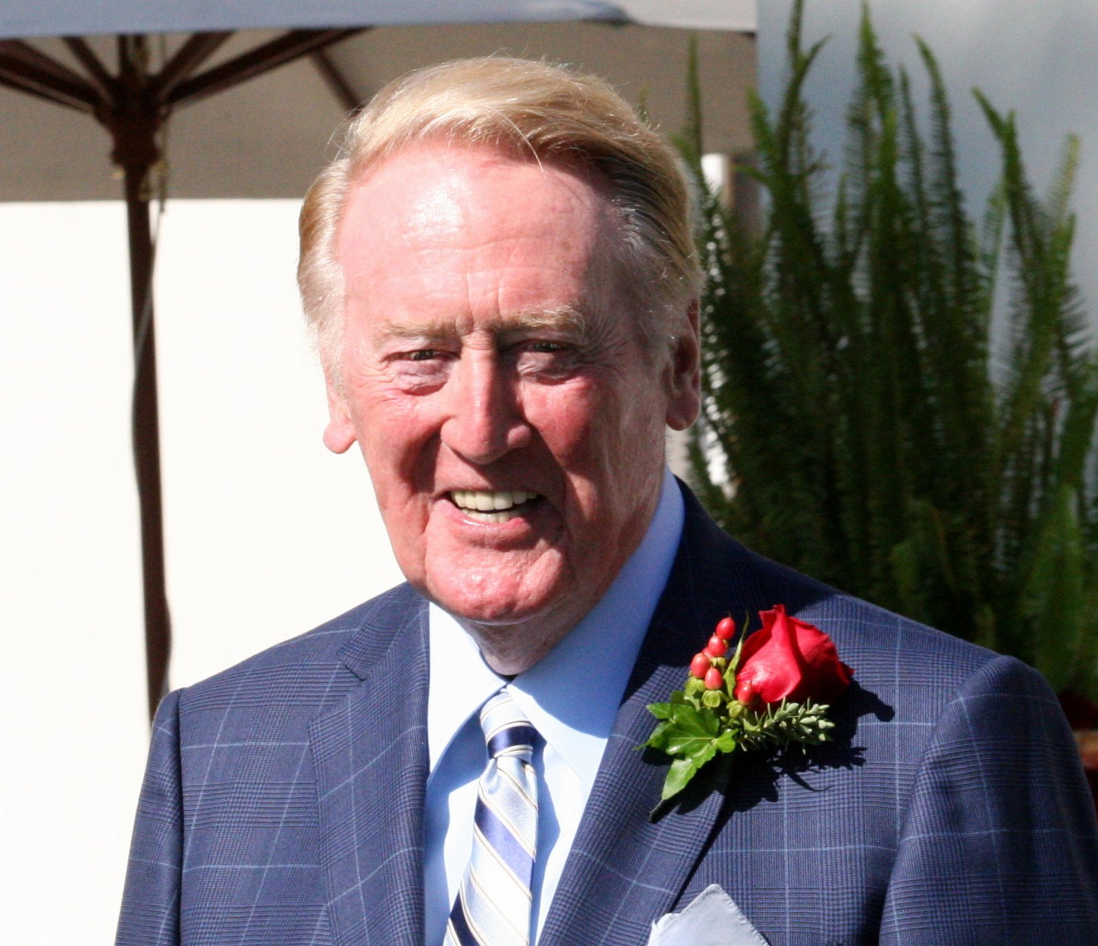 Vin Scully Net Worth 2021: Age, Height, Weight, Wife, Kids, Bio-Wiki