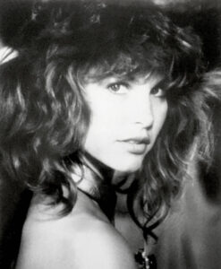 Tawny Kitaen Net Worth 2021: Age, Height, Weight, Husband, Kids, Bio-Wiki