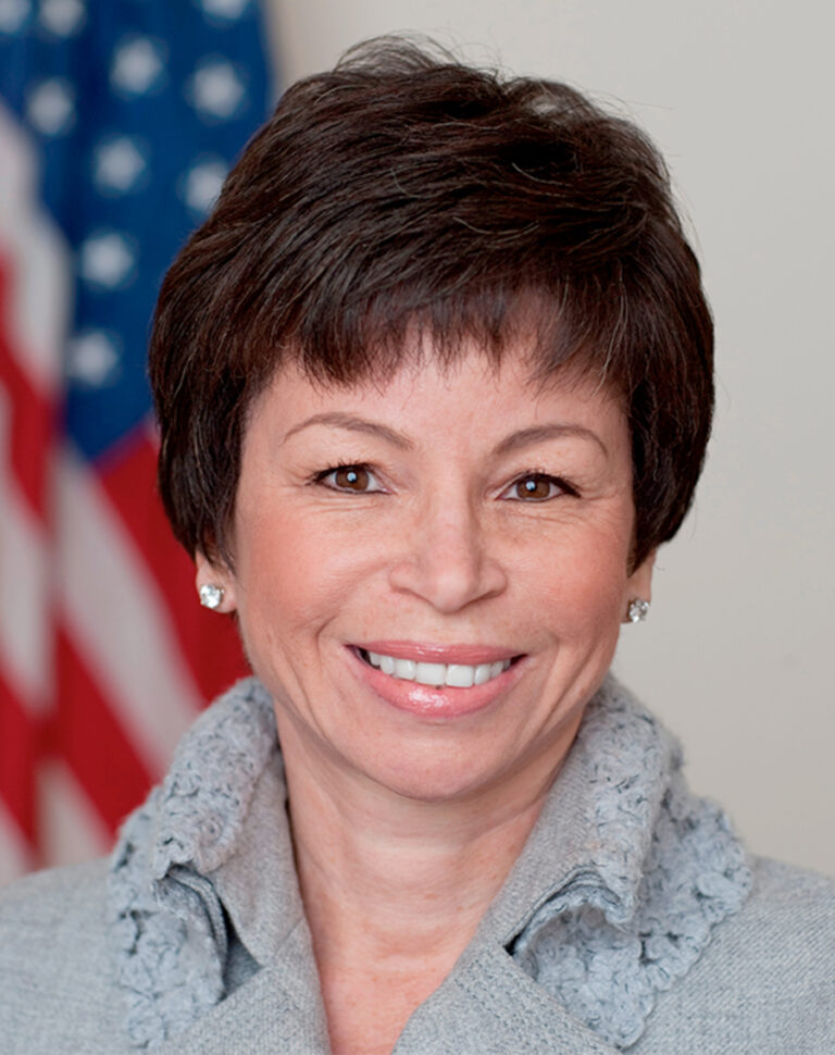 Valerie Jarrett Net Worth 2021: Age, Height, Weight, Husband, Kids, Bio-Wiki