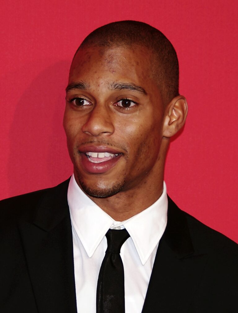 Victor Cruz Net Worth 2021: Age, Height, Weight, Girlfriend, Dating, Bio-Wiki