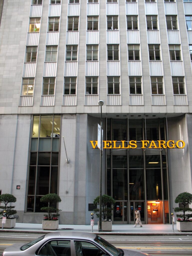 Wells Fargo Net Worth 2021 | Wealthy Persons — via Wikimedia Commons