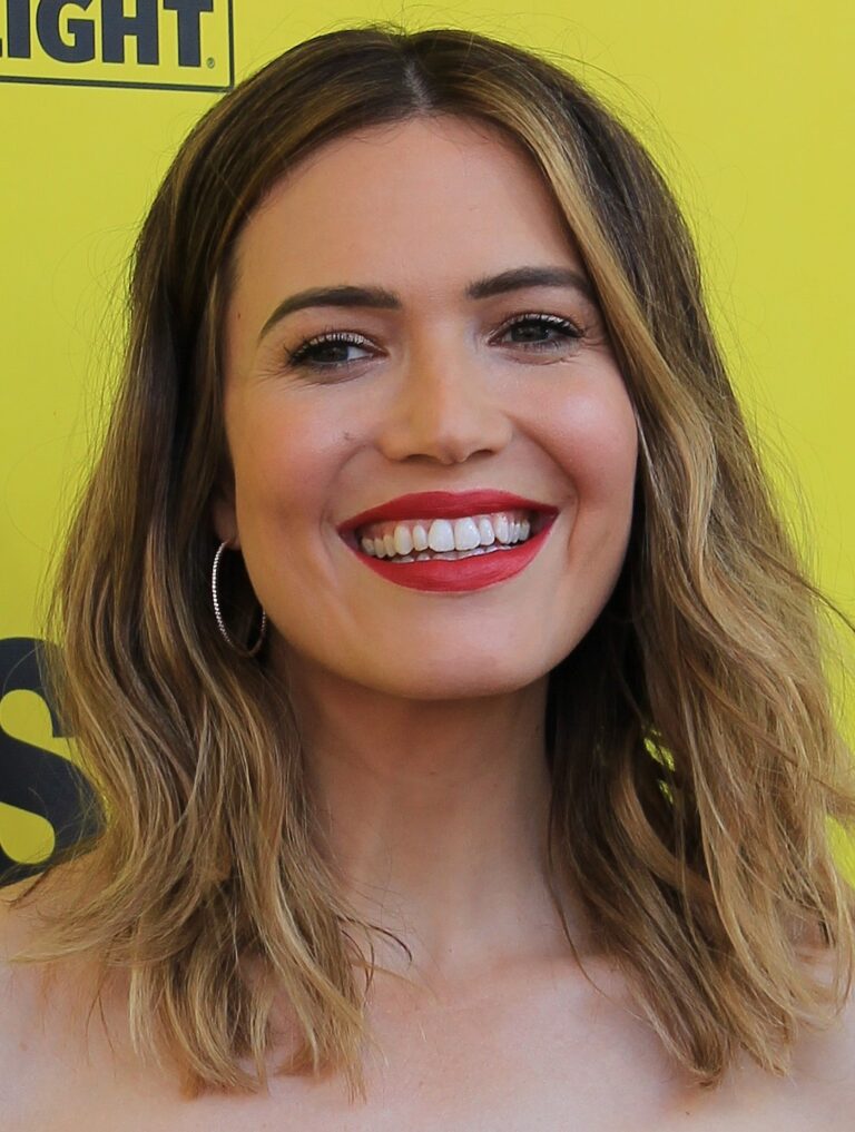Mandy Moore Net Worth 2021: Age, Height, Weight, Husband, Kids, Bio-Wiki