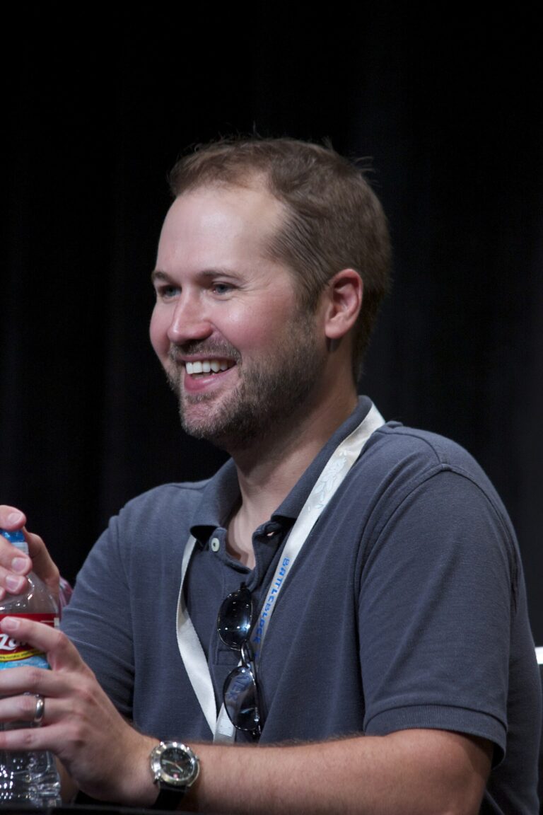 Matt Hullum Net Worth 2021: Age, Height, Weight, Wife, Kids, Bio-Wiki