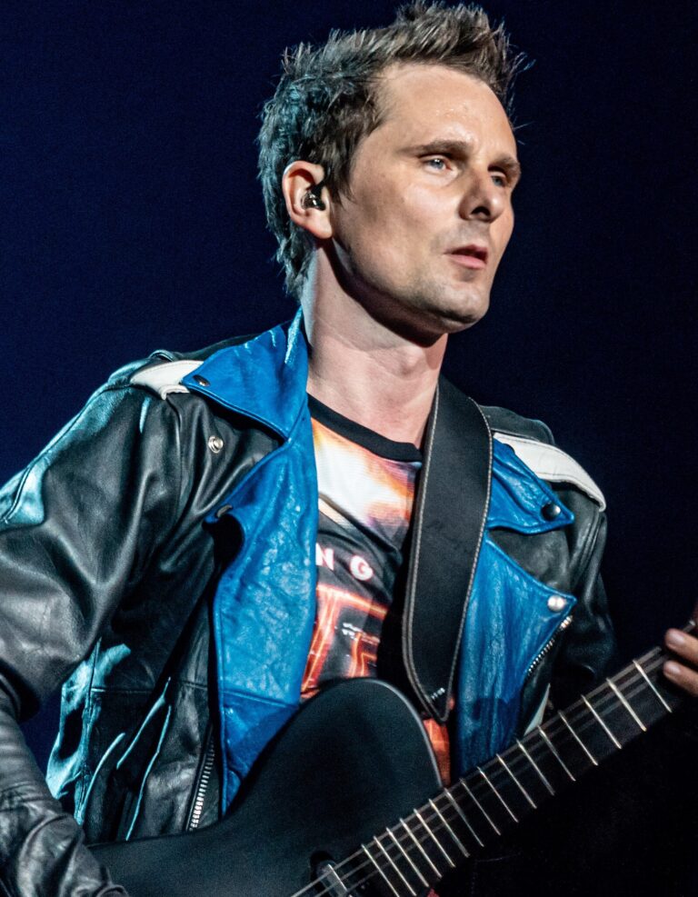 Matt Bellamy Net Worth 2021: Age, Height, Weight, Wife, Kids, Bio-Wiki