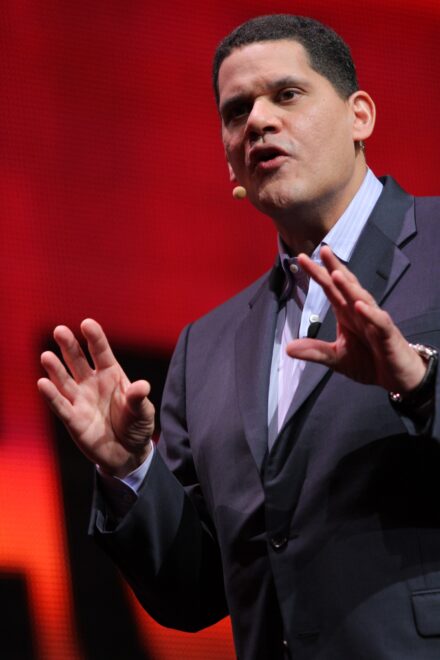 Reggie Fils Aime Net Worth 2021: Age, Height, Weight, Wife, Kids, Bio-Wiki