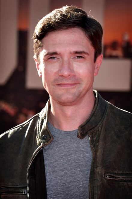 Topher Grace Net Worth 2021: Age, Height, Weight, Wife, Kids, Bio-Wiki
