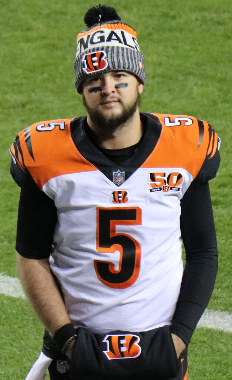 Aj Mccarron Net Worth 2021: Age, Height, Weight, Wife, Kids, Bio-Wiki