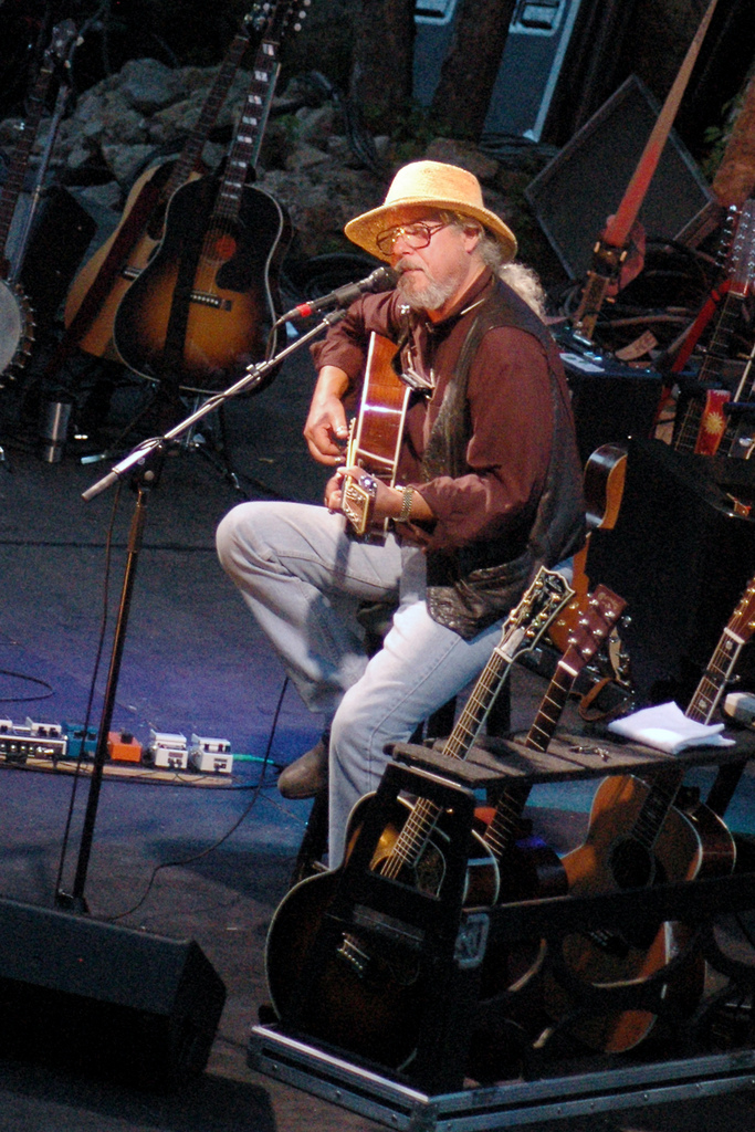 Arlo Guthrie Net Worth 2021: Age, Height, Weight, Wife, Kids, Bio-Wiki