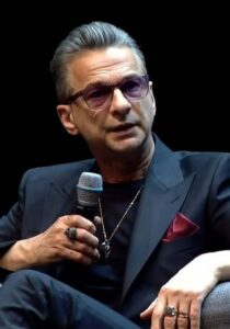 Dave Gahan Net Worth 2021: Age, Height, Weight, Wife, Kids, Bio-Wiki
