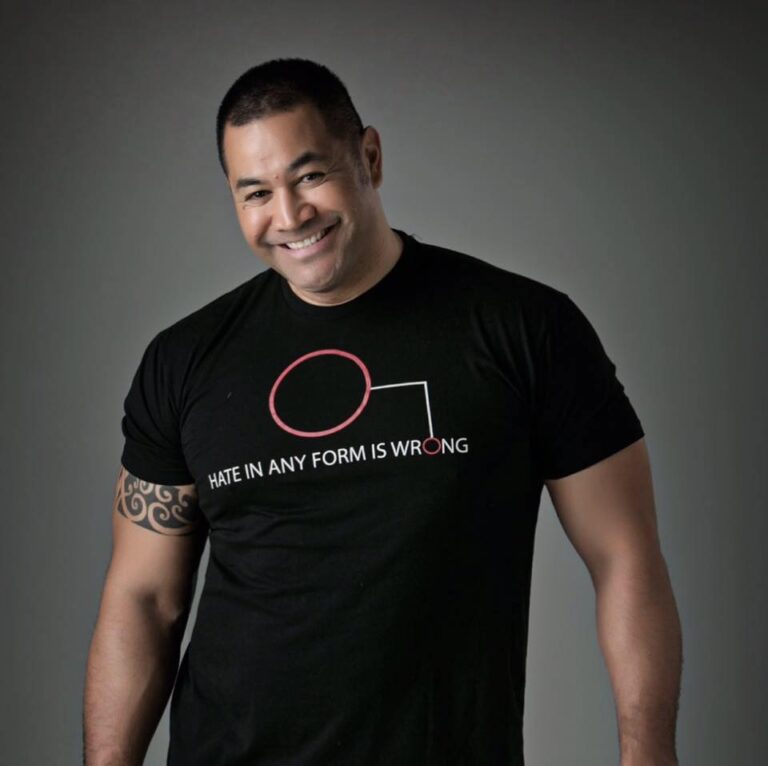 Esera Tuaolo Net Worth 2021: Age, Height, Weight, Wife, Kids, Bio-Wiki