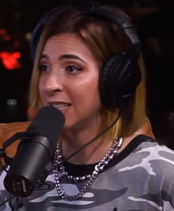 Gabbie Hanna Net Worth 2021: Age, Height, Weight, Boyfriend, Dating, Kids, Bio-Wiki