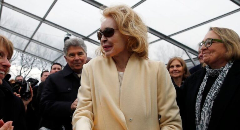 joan-kennedy-net-worth-9238115