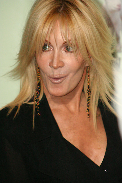 Joan Van Ark Net Worth 2021: Age, Height, Weight, Husband, Kids, Bio-Wiki | Wealthy Persons — via Wikimedia Commons