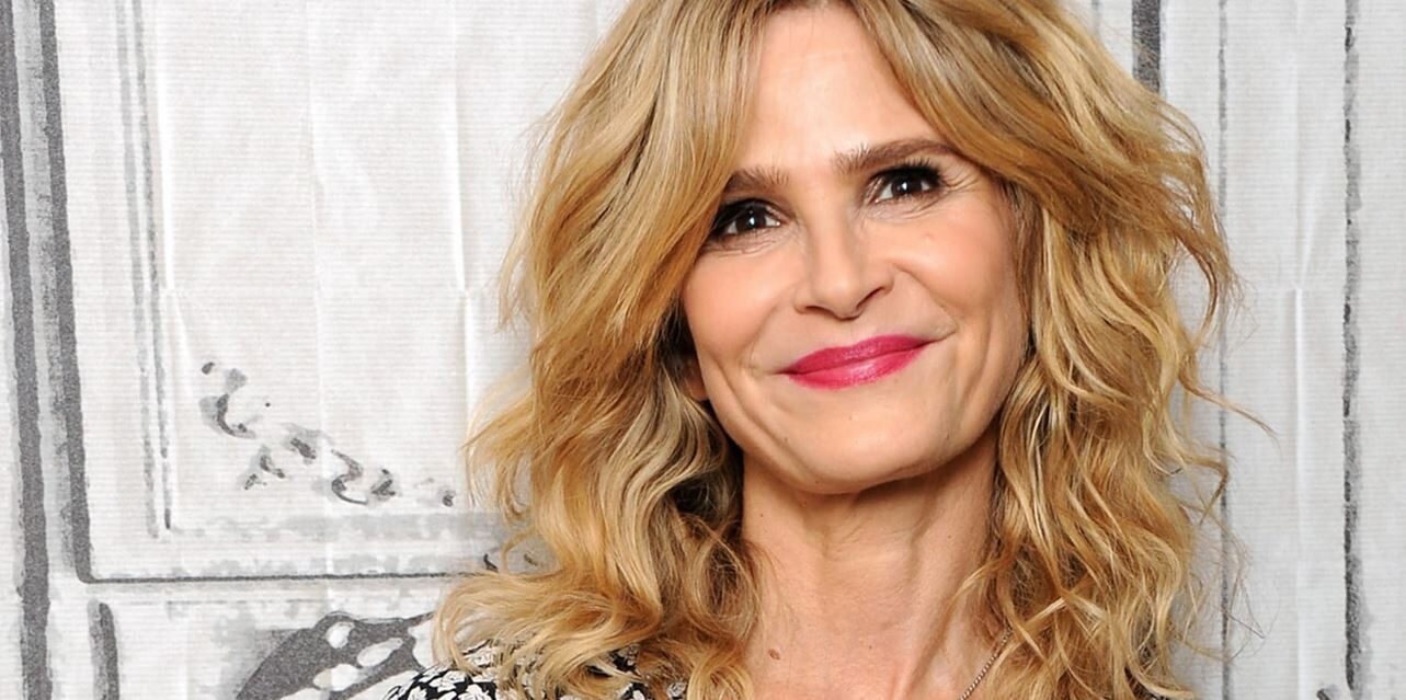 kyra-sedgwick-7079194