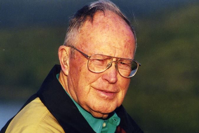 Larry Linville Net Worth 2021: Age, Height, Weight, Wife, Kids, Bio-Wiki
