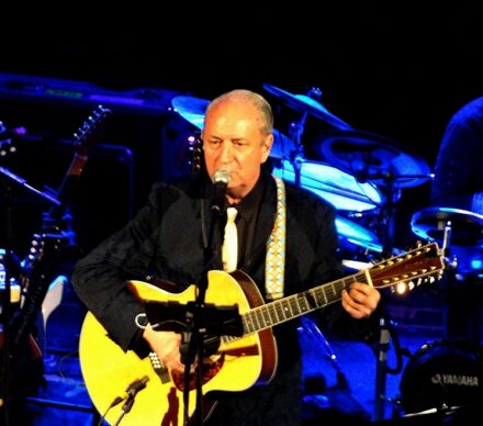 Mike Nesmith Net Worth 2021: Age, Height, Weight, Wife, Kids, Bio-Wiki