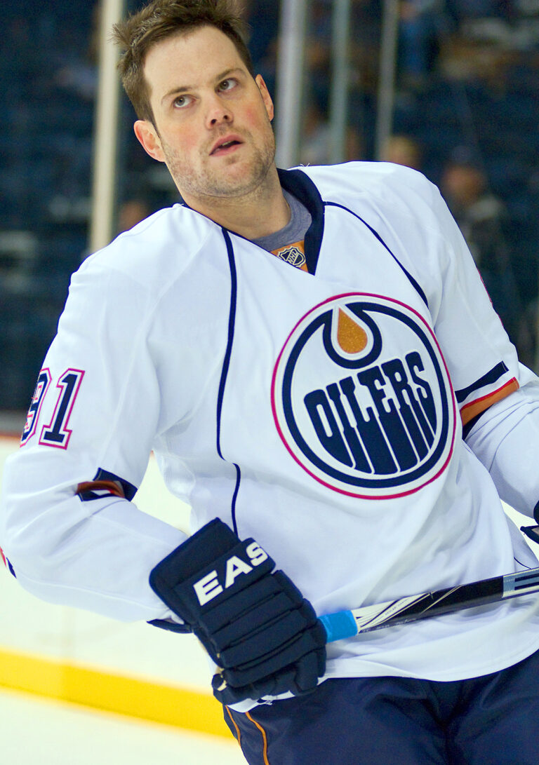 Mike Comrie Net Worth 2021: Age, Height, Weight, Wife, Kids, Bio-Wiki