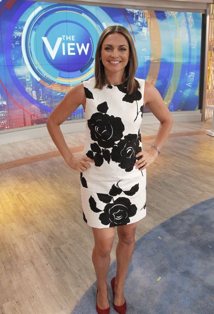Paula Faris Net Worth 2021: Age, Height, Weight, Husband, Kids, Bio-Wiki | Wealthy Persons — via Wikimedia Commons