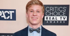 Robert Irwin Net Worth 2021: Age, Height, Weight, Girlfriend, Dating, Bio-Wiki