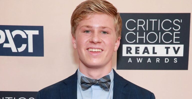 Robert Irwin Net Worth 2021: Age, Height, Weight, Girlfriend, Dating, Bio-Wiki
