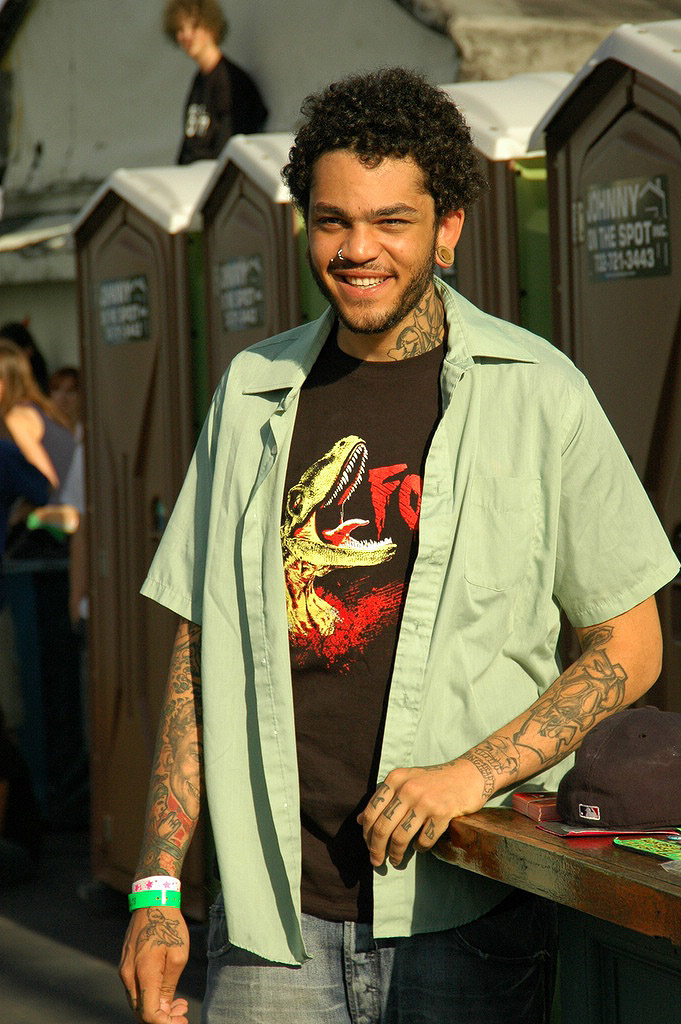 Travie McCoy Net Worth 2021: Age, Height, Weight, Girlfriend, Dating, Bio-Wiki | Wealthy Persons — via Wikimedia Commons