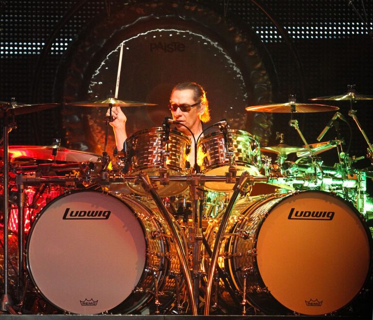 Alex Van Halen Net Worth 2021: Age, Height, Weight, Wife, Kids, Bio-Wiki