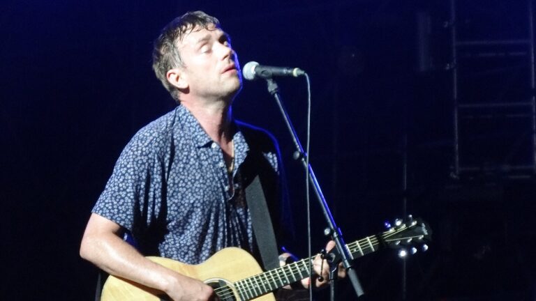 Damon Albarn Net Worth 2021: Age, Height, Weight, Girlfriend, Dating, Bio-Wiki