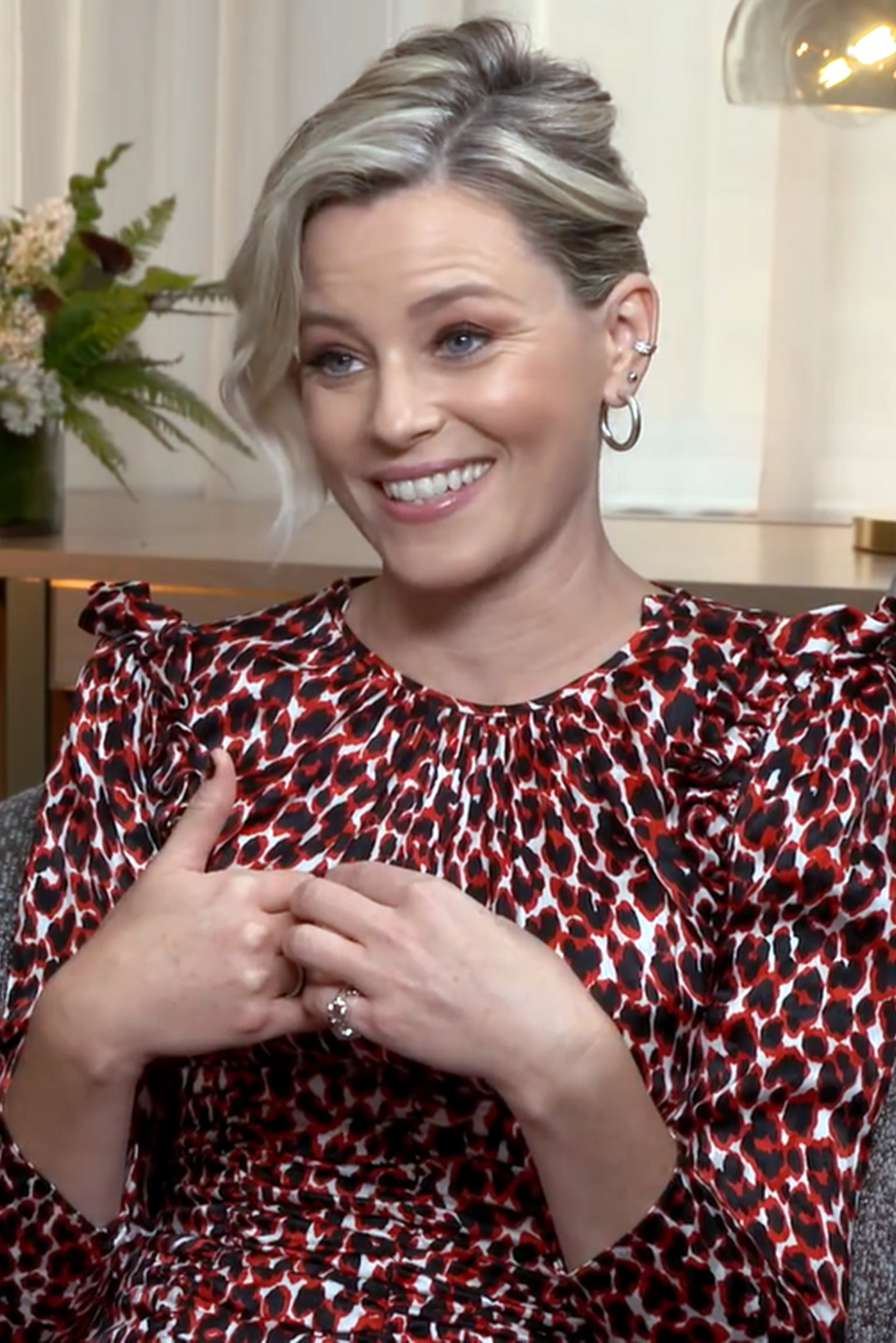Elizabeth Banks Net Worth 2021: Age, Height, Weight, Husband, Kids, Bio-Wiki