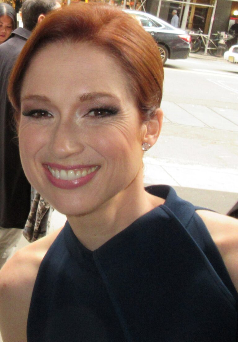 Ellie Kemper Net Worth 2021: Age, Height, Weight, Husband, Kids, Bio-Wiki