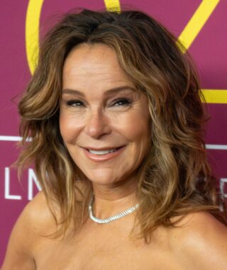 Jennifer Grey Net Worth 2021: Age, Height, Weight, Husband, Kids, Bio-Wiki