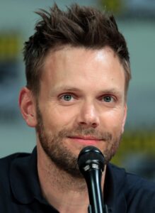 Joel Mchale Net Worth 2021: Age, Height, Weight, Wife, Kids, Bio-Wiki