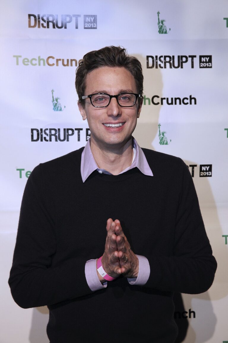 Jonah Peretti Net Worth 2021: Age, Height, Weight, Wife, Kids, Bio-Wiki