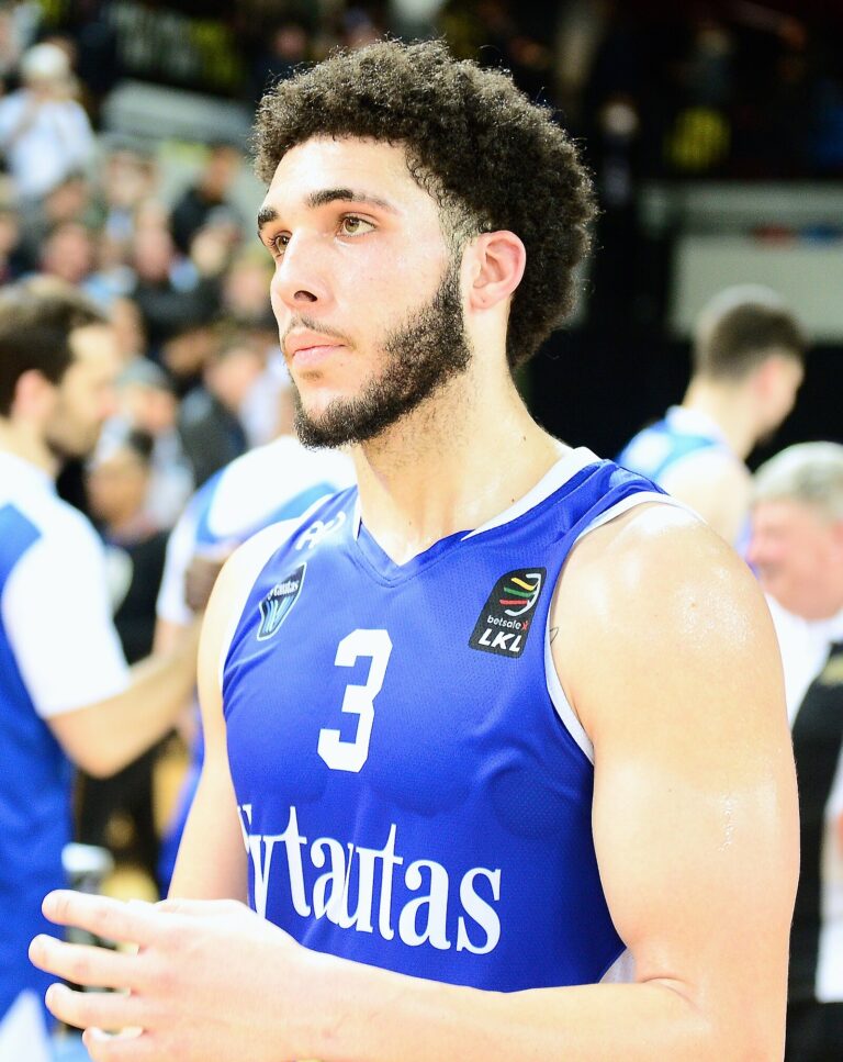 Liangelo ball Net Worth 2021: Age, Height, Weight, Girlfriend, Dating, Bio-Wiki