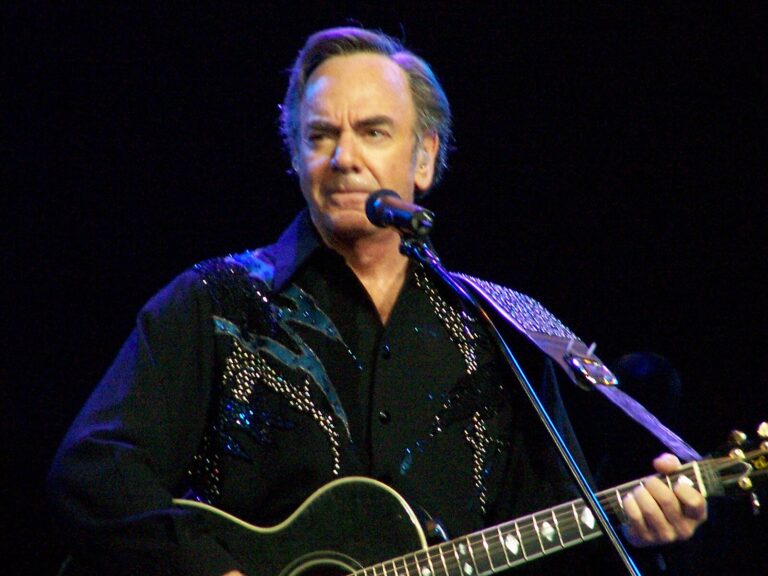 Neil Diamond Net Worth 2021: Age, Height, Weight, Wife, Kids, Bio-Wiki