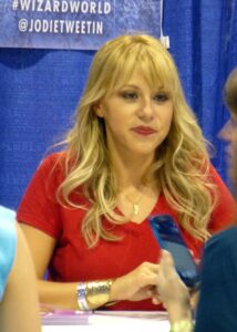 Jodie Sweetin Net Worth 2021: Age, Height, Weight, Husband, Kids, Bio-Wiki