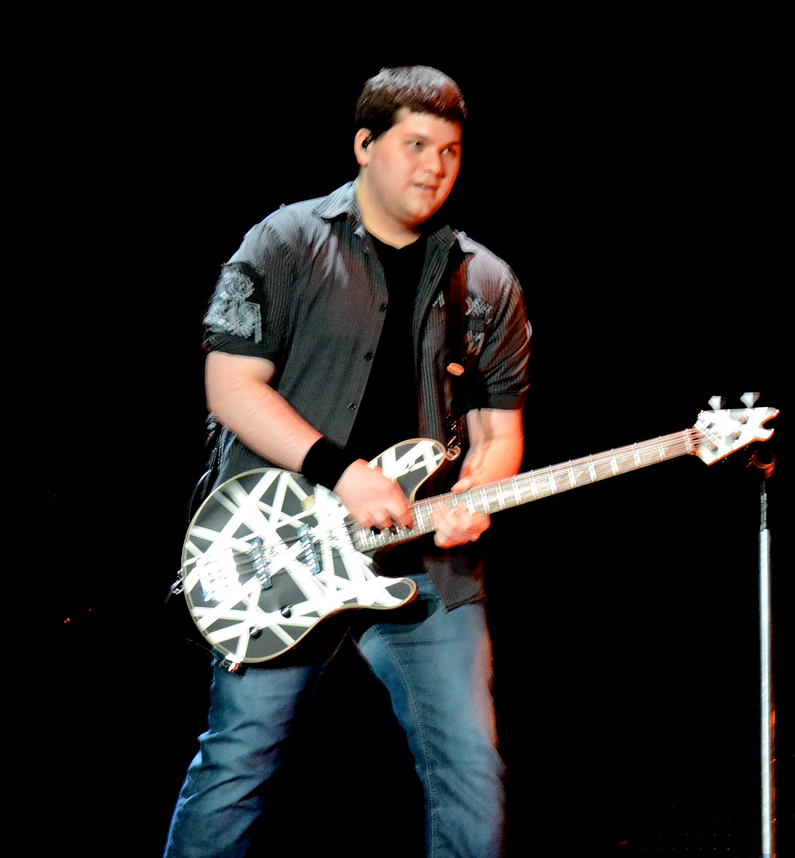 Wolfgang Van Halen Net Worth 2021: Age, Height, Weight, Girlfriend, Dating, Bio-Wiki | Wealthy Persons