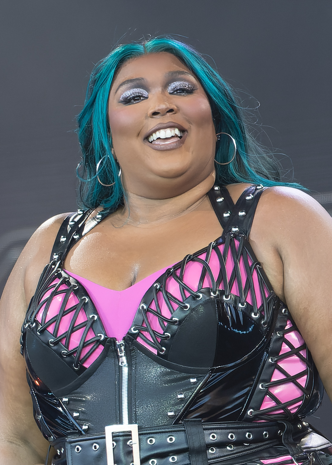 Lizzo Net Worth 2021: Age, Height, Weight, Boyfriend, Dating, Kids, Bio-Wiki