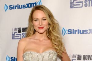 Jewel Kilcher Net Worth 2021: Age, Height, Weight, Husband, Kids, Bio-Wiki