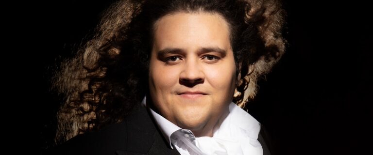 Jonathan Antoine Net Worth 2021: Age, Height, Weight, Girlfriend, Dating, Bio-Wiki