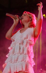 LeAnn Rimes Net Worth 2021: Age, Height, Weight, Husband, Kids, Bio-Wiki