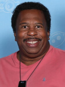 Leslie David Baker Net Worth 2021: Age, Height, Weight, Girlfriend, Dating, Bio-Wiki