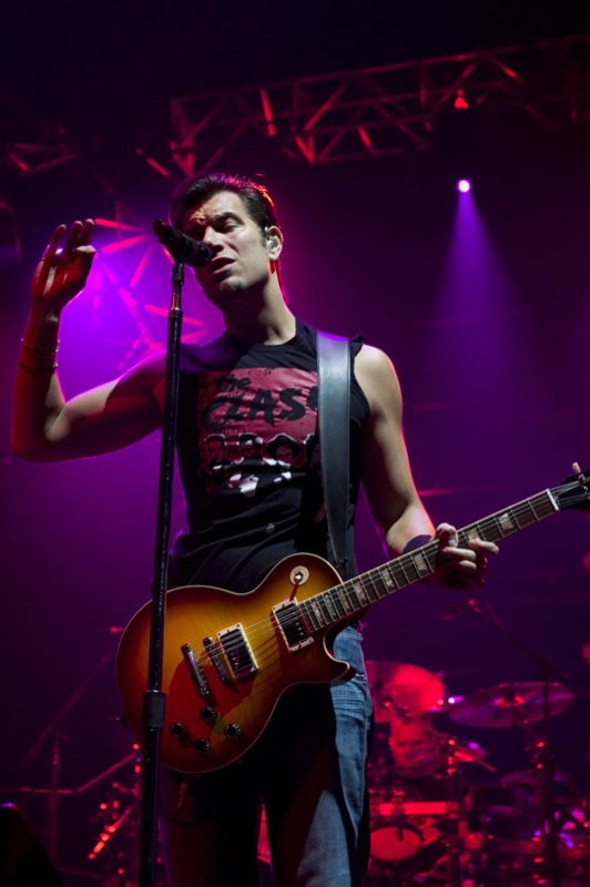 Nick Hexum Net Worth 2021: Age, Height, Weight, Wife, Kids, Bio-Wiki