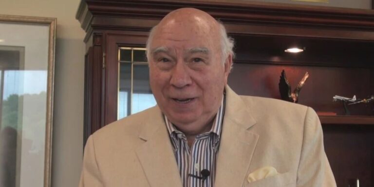 Robert Murray Net Worth 2021: Age, Height, Weight, Wife, Kids, Bio-Wiki