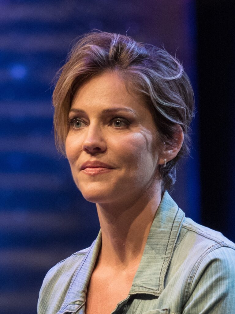 Tricia Helfer Net Worth 2021: Age, Height, Weight, Husband, Kids, Bio-Wiki
