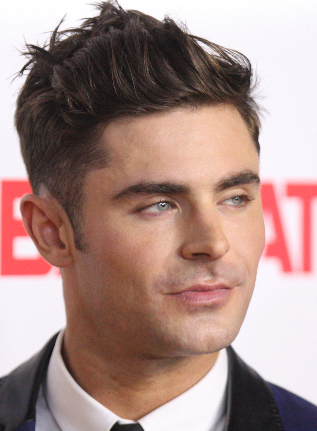 Zac Efron Net Worth 2021: Age, Height, Weight, Girlfriend, Dating, Bio-Wiki